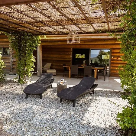 Casa Laricciu *