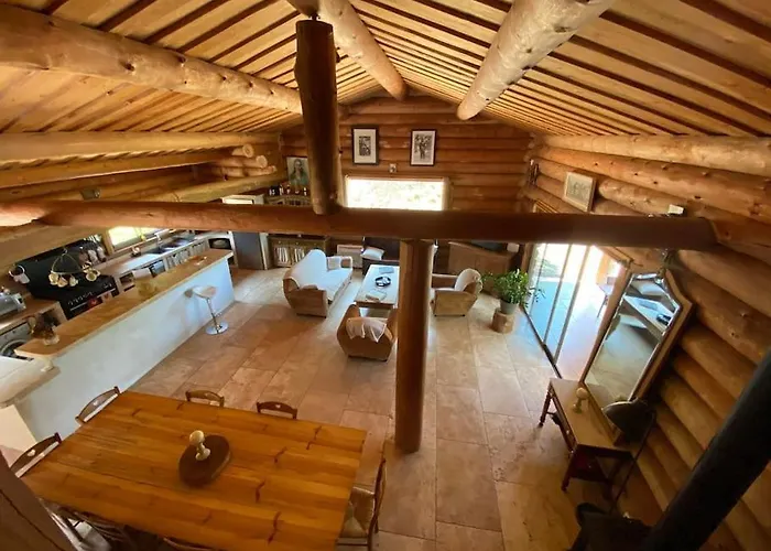 Casa Laricciu